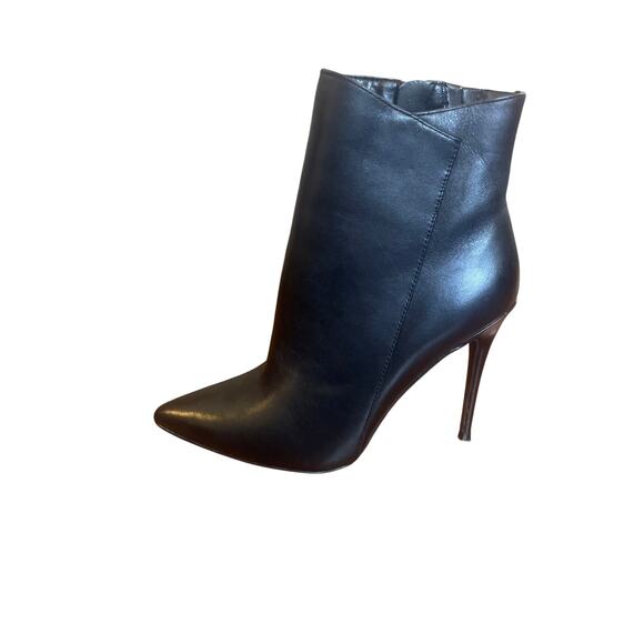 ALDO Black Leather Ankle Boots Size 6 Slim Heel SEXY Shoes - Picture 8 of 8